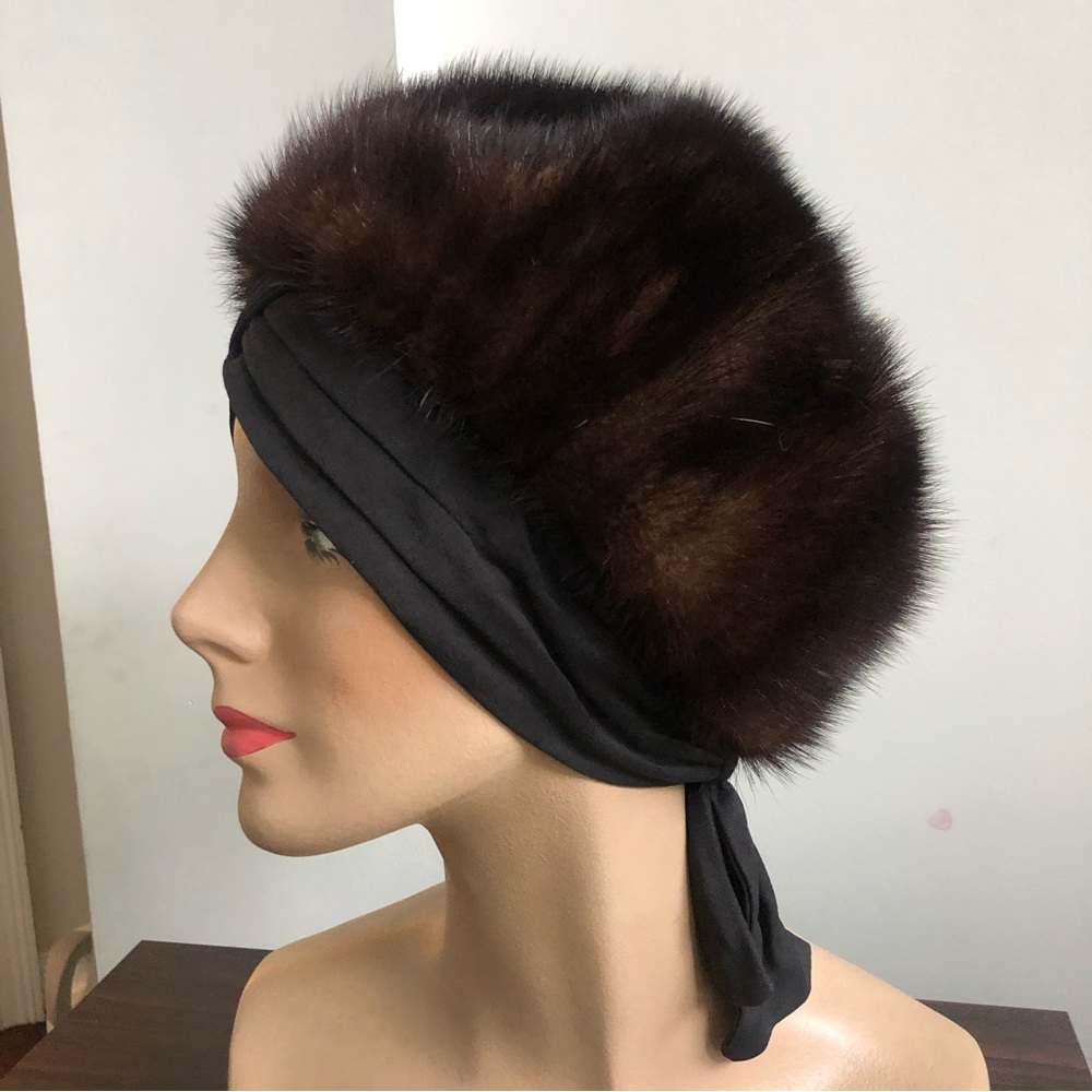 Vintage 1960s Betmar Mink Fur Ladies Hat in sable color size 6 - Picture 12 of 15